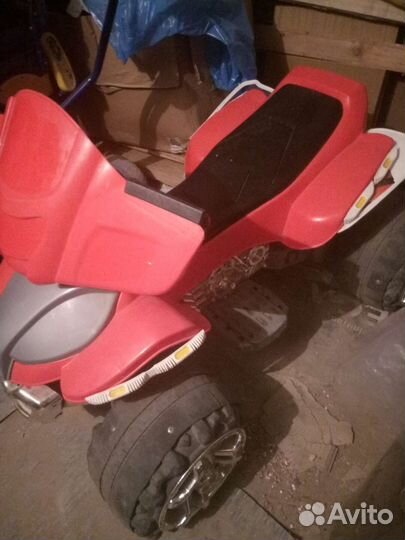 Детский квадроцикл на аккумуляторе