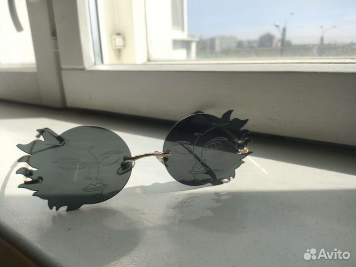 Солнцезащитные очки