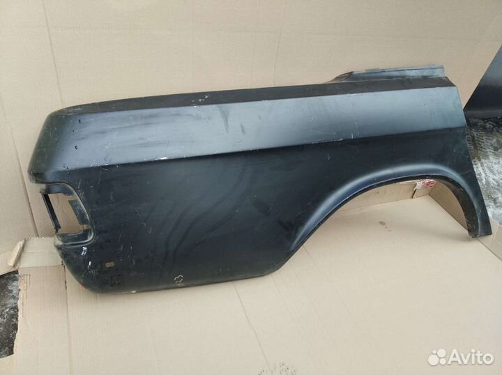 Продам крылья газ Волга 31029 и 3102
