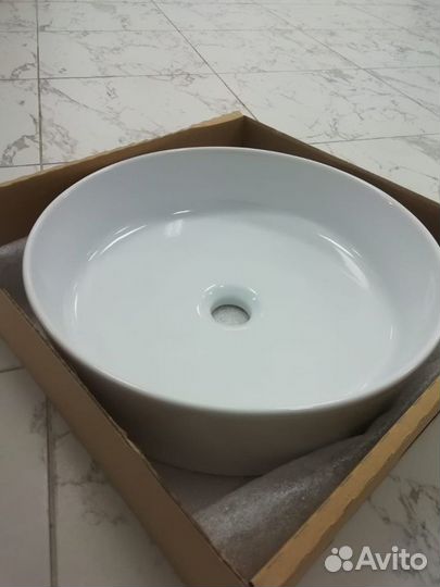 Продам раковину Ravak (Чехия ) UNI 400Slim