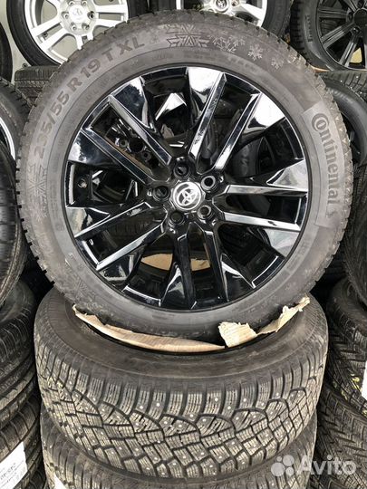 R19 Continental ContiIceContact 235/55, PCD 5x114.3 DIA 60.1