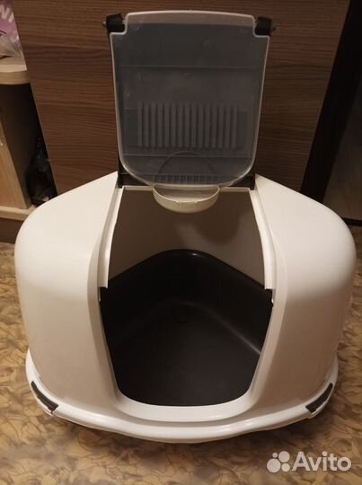 Закрытый лоток для кошек