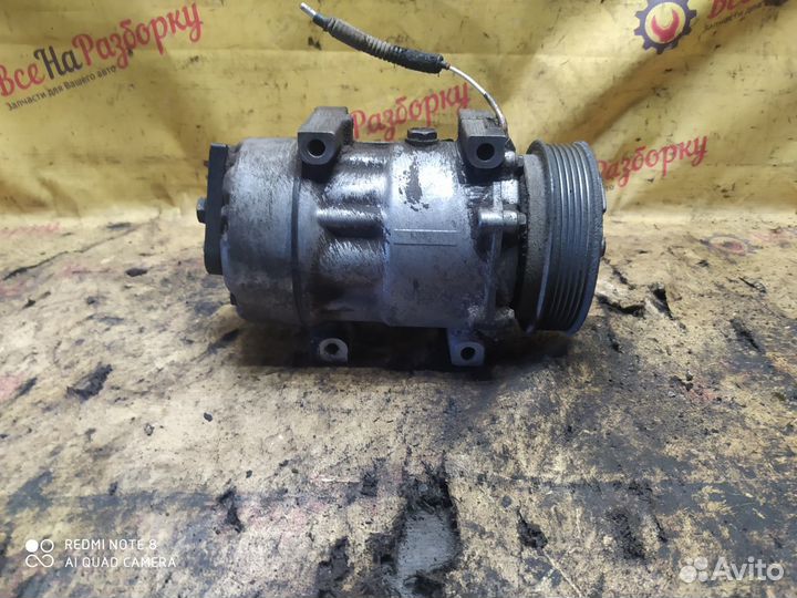 Компрессор кондиционера Renault Scenic
