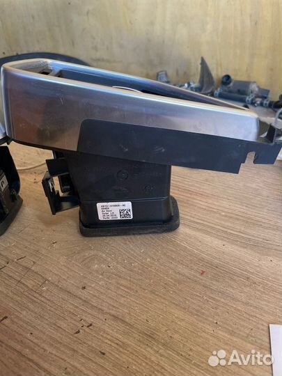 Воздуховод в панель Jaguar F-Pace X761 AJ126 2016