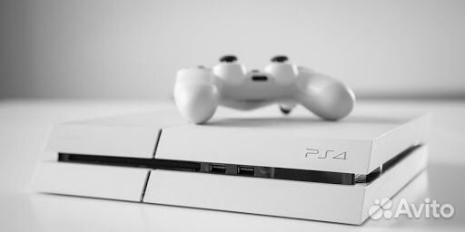 Playstation 4 белая