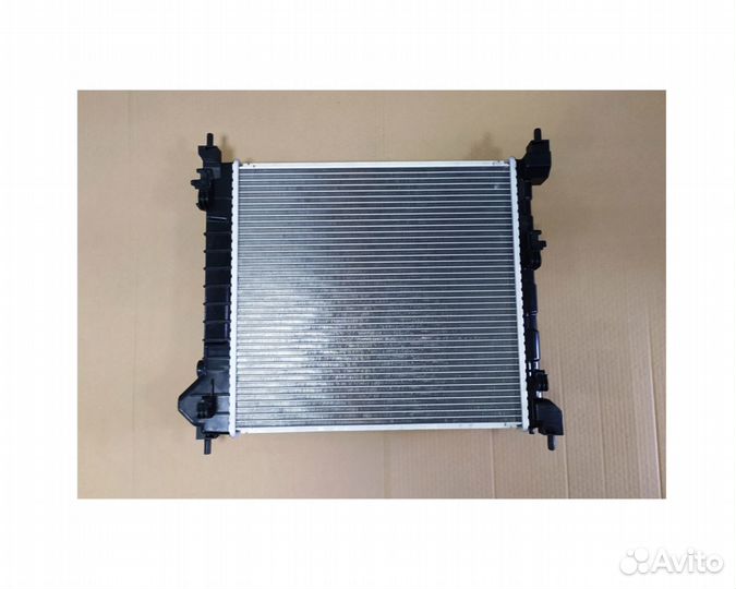 Радиатор охлаждения Ravon R2 Chevrolet Spark АКПП