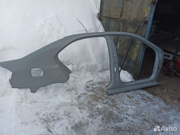 Боковина правая для Фольксваген Поло 6 Рапид