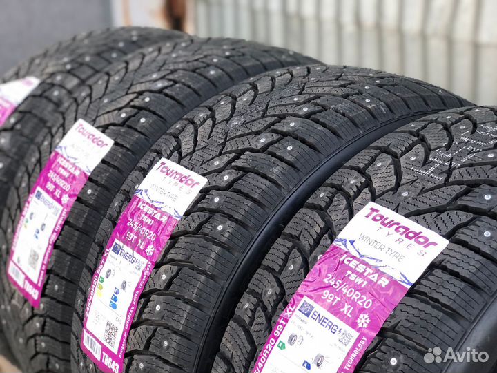 Tourador Ice Star TSW1 245/40 R20 99T