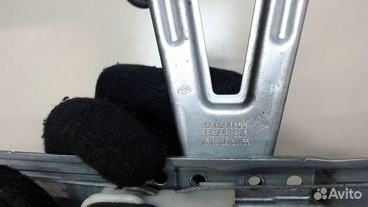 Стеклоподъемник механический Renault Clio, 2007