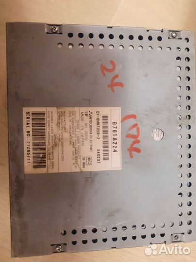 Автомобили магнитола бу Mitsubishi Outlander xl