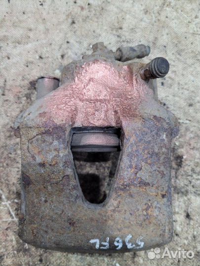 Суппорт передний левый Volkswagen Golf 5K1 cgga