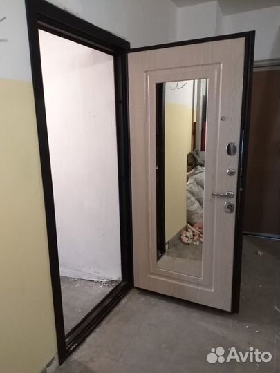Дверь входная металлическая новая
