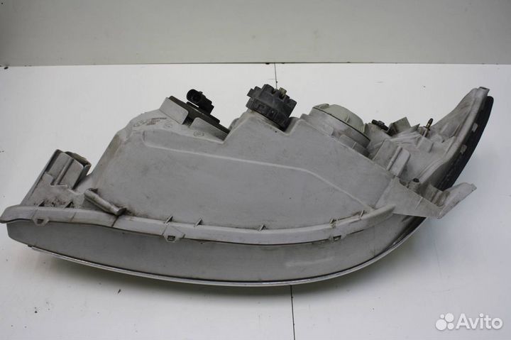 Фара правая Toyota Camry XV30 ACV30 2003