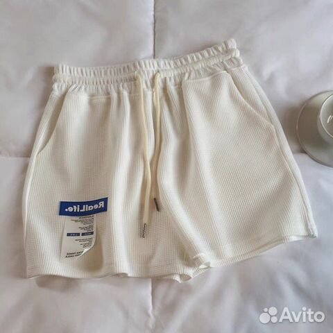 Шорты женские белые
