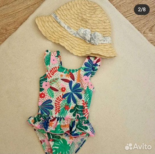 Купальник и шляпа