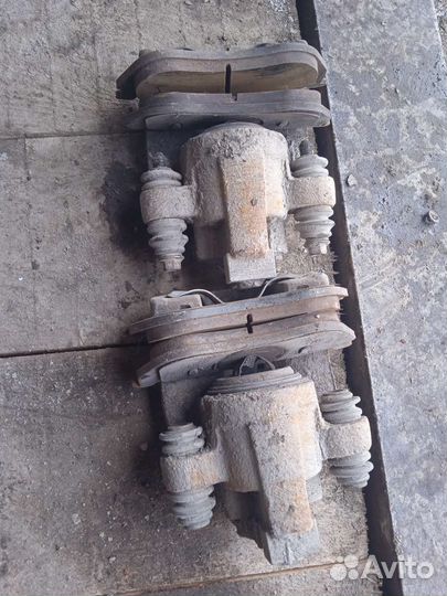 Задний суппорт Ford Explorer 2 Форд Эксплорер 2