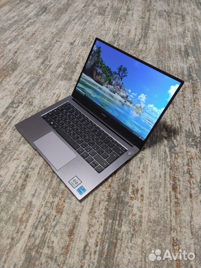 Ультрабук Huawei на гарантии