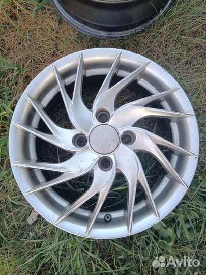 Диски r 14, болты 4 х 100 ступичное 60
