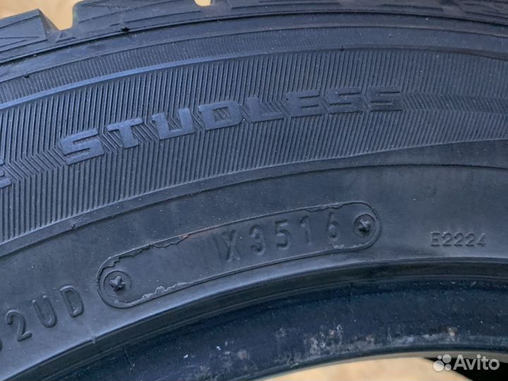 Dunlop Winter Maxx 215/55 R16
