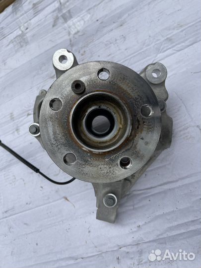 Кулак передний правый на BMW F48 F39 mini F55 F56