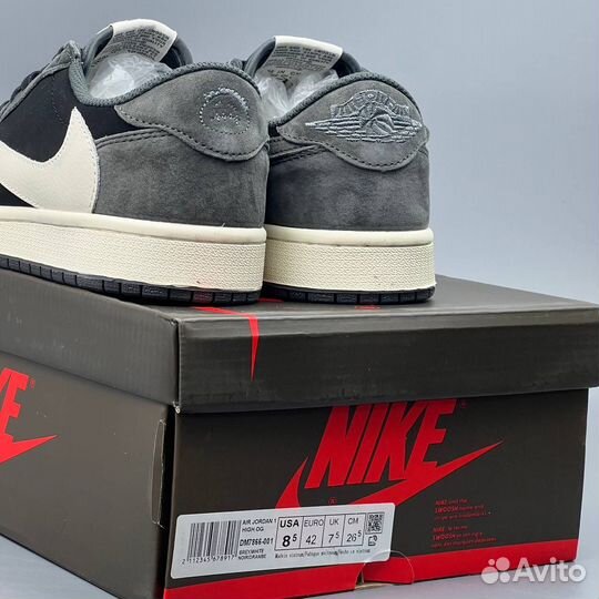 Nike air jordan 1 travis scott