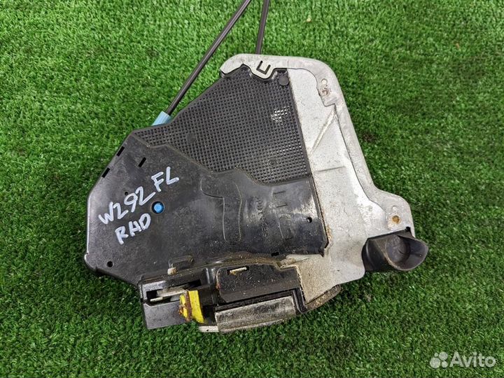 Замок двери передней левой Suzuki Grand Vitara 20