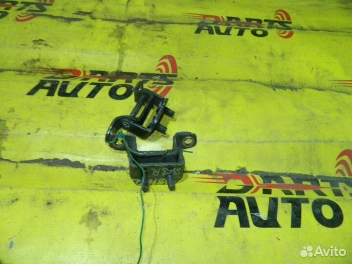 Петля 5-двери задняя Mazda Bongo SSE8R F8