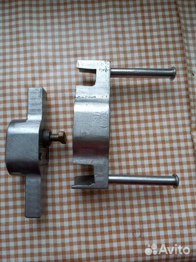 Противоугонное устройство на педали