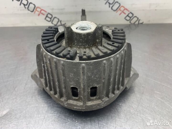 Подушка крепления двигателя Mercedes E-Class W212