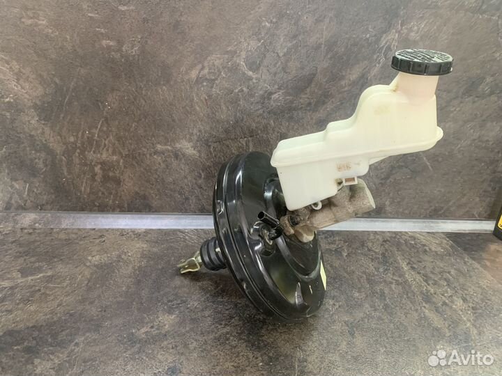 Главный тормозной цилиндр с вакумником оригинал
