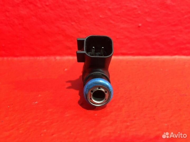 Форсунка Opel Zafira B Z16XE1 1.6L 1598 куб.см