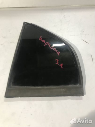 Форточка задняя левая Mitsubishi Carisma