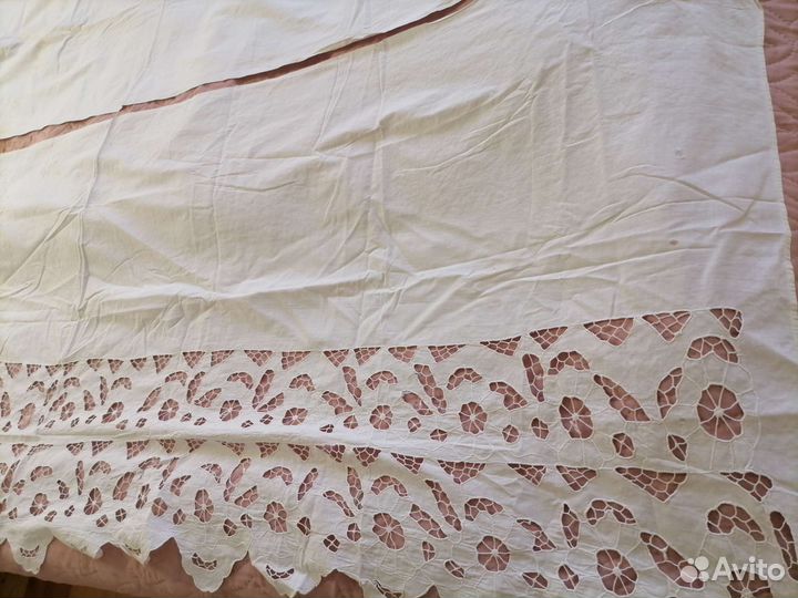 Кружевные салфетки, накомодник