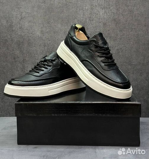 Кроссовки мужские кожаные классические