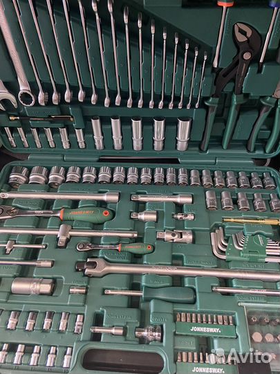 Набор инструментов jonnesway 142 пр