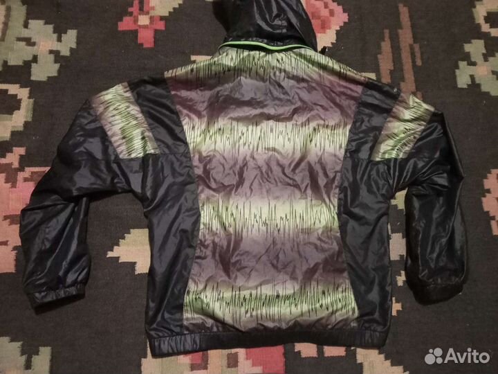 Лёгкая куртка, ветровка 140-146