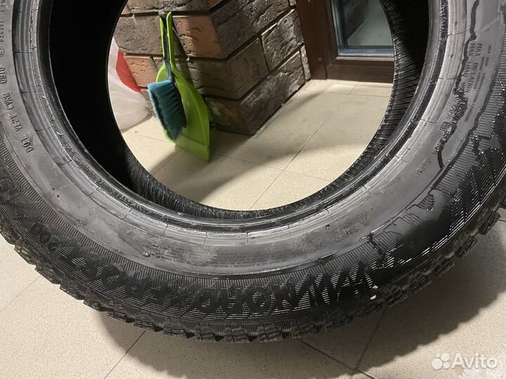 Gislaved Nord Frost 200 SUV 225/65 R17