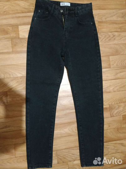 Джинсы новые
