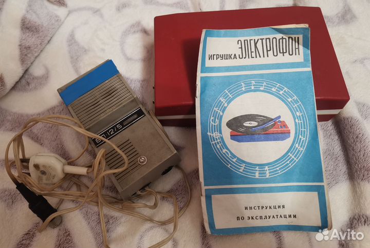 Проигрыватель пластинок мини (раритет)