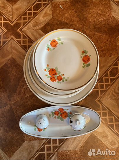 Набор столовой посуды