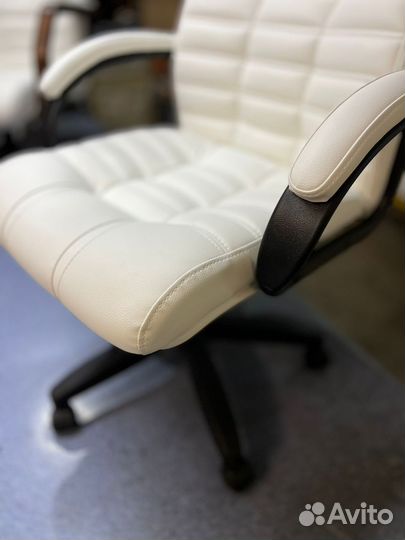 Кресло офисное