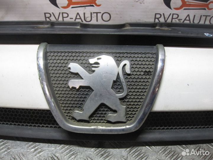 Решетка радиатора Peugeot Boxer 244 2002—2006