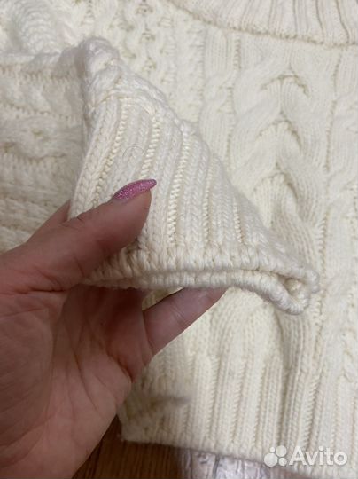 Свитер шерсть новый