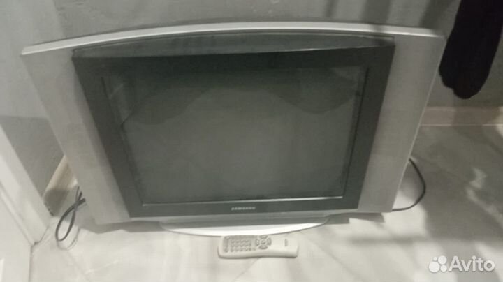 Телевизор samsung