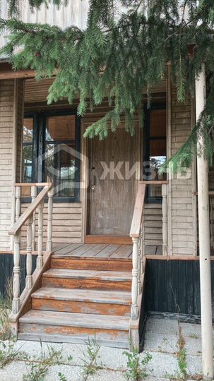 Дом 191 м² на участке 44 сот.