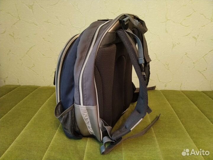 Рюкзак школьный для мальчика ортопедический