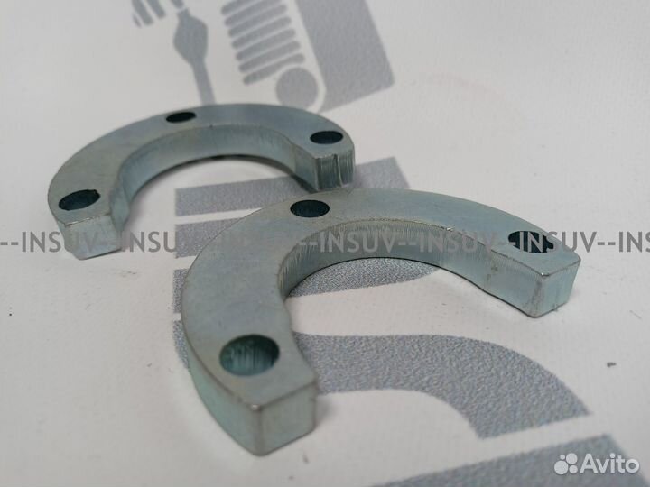 Проставки под шаровые опоры Нива 2121, 2123 (10мм)