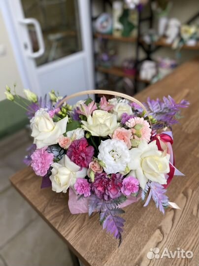 Корзина с цветами