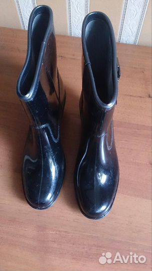 Резиновые сапоги как новые, 39-40 размер