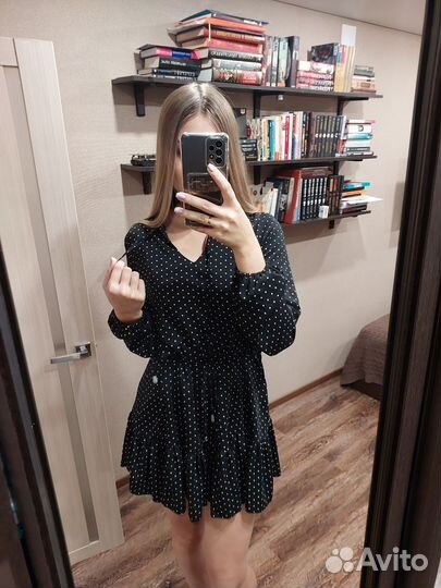 Платье черное в горошек